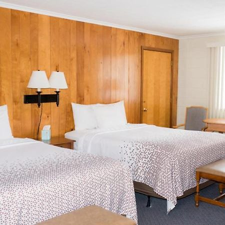 Park Lake Motel Perry Bagian luar foto
